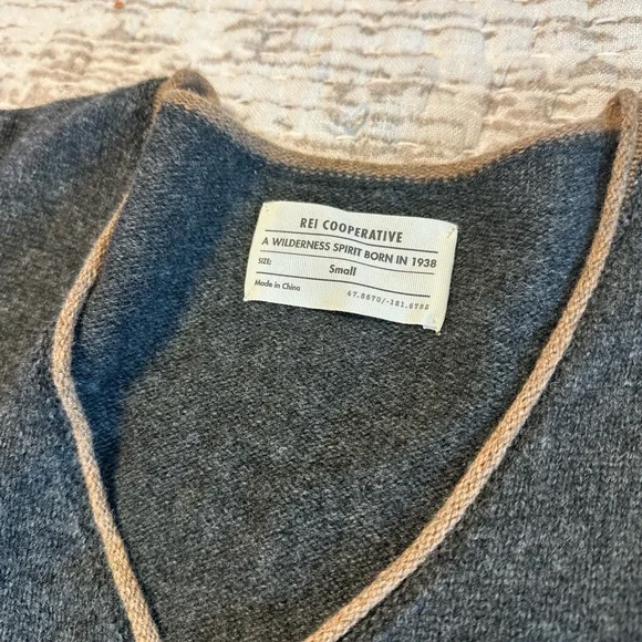 REI Co Op Lambs Wool Sweater - Picture 4 of 5